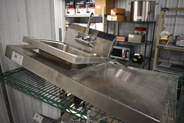 Stainless Steel Commercial Single Bay Wall Mount / Drop In Sink w/ Counter. 16x17x19, 33x19x2.5