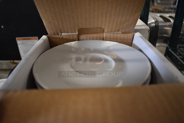 ALL ONE MONEY! Tier Lot of Various Items Including Glass Bowls, Ceramic Bowls and BRAND NEW IN BOX Piatto Cappuccino Blu Saucers - Image 8 of 8