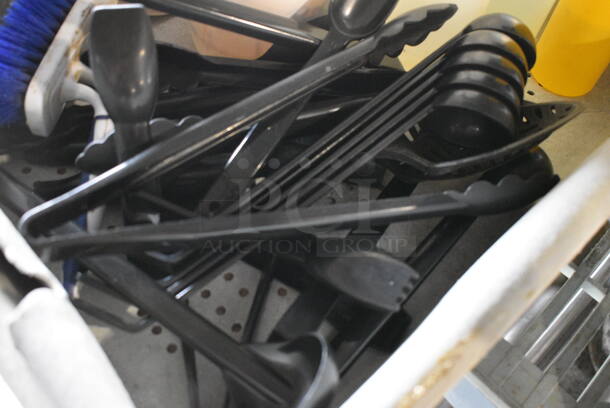 ALL ONE MONEY! Lot of Various Poly Condiment Bottles, Tongs and Containers in Bus Bib! 15x21x5 - Image 4 of 4