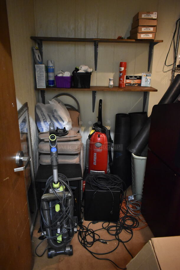 ALL ONE MONEY! ROOM LOT of Various Items Including Shelving Units, Vacuum Cleaner and Lights. BUYER MUST REMOVE. (hallway) - Image 4 of 7