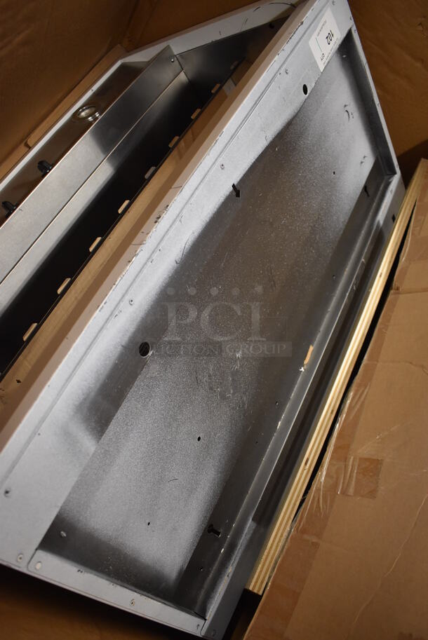 BRAND NEW SCRATCH AND DENT! General Electric Stainless Steel Range Hood. 36x18x21 - Image 4 of 6