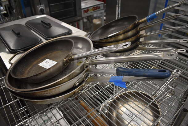 4 Various Skillets. Includes 28x15x3. 4 Times Your Bid!