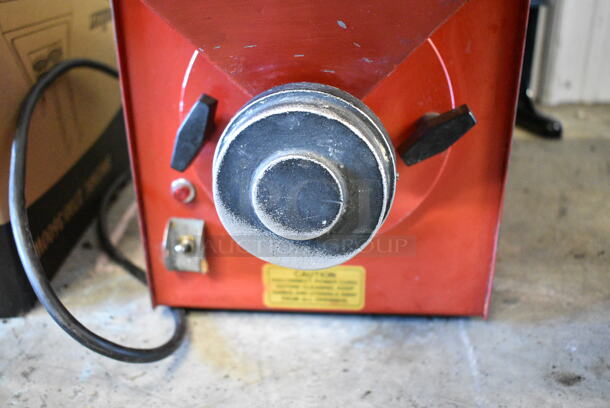 Olde Tyme PN1 Metal Commercial Countertop Nut Grinder. 115 Volts, 1 Phase. Tested and Working! - Image 3 of 5