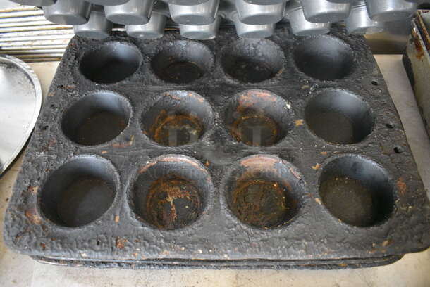 ALL ONE MONEY! Lot of 6 Various Metal Muffin Baking Pans. Includes 15.5x9x1 - Image 4 of 4