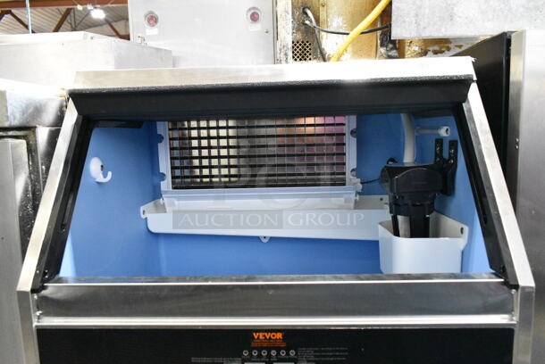 Vevor SSX300 Stainless Steel Commercial Self Contained Ice Machine. 115 Volts, 1 Phase.  - Image 5 of 7