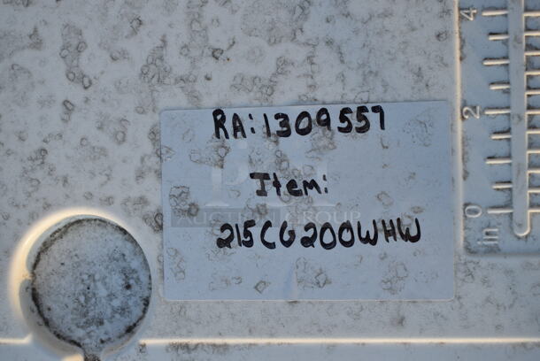 BRAND NEW SCRATCH AND DENT! CaterGator CG200WHW White 210 Qt. Mobile Rotomolded Extreme Outdoor Cooler / Ice Chest - Image 6 of 6