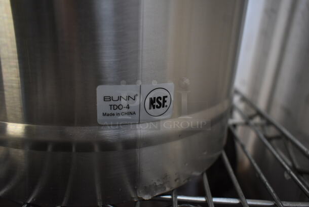 BRAND NEW SCRATCH AND DENT! Bunn 34100.0002 TDO-4 4 Gallon Iced Tea Dispenser with Brew-Through Lid - Image 5 of 6