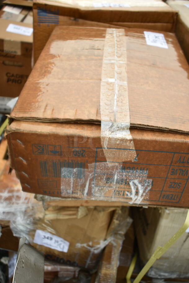 BRAND NEW SCRATCH AND DENT! 281133 Rubbermaster 11L-15/16 NHS TR15CW Implement Tube - Image 2 of 4