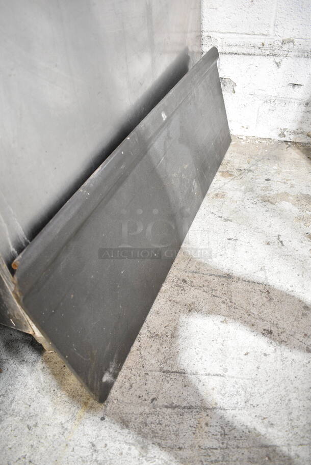Manitowoc IY1005W-261 Stainless Steel Commercial Ice Head on Manitowoc C730S Commercial Ice Bin. 208-230 Volts, 1 Phase.  - Image 6 of 8