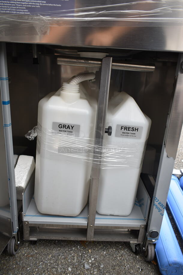 Easy Hardware Hybrid 684 Stainless Steel Commercial Single Bay Portable Sink on Commercial Casters. - Image 4 of 5