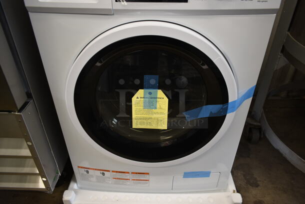 BRAND NEW SCRATCH AND DENT! 2023 KoolMore FLC-3CWH Metal Front Load Washer Dryer Combination. 120 Volts, 1 Phase. - Image 4 of 12
