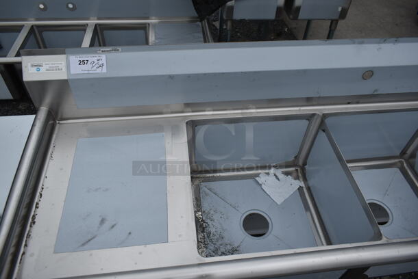 BRAND NEW SCRATCH AND DENT! Steelton 522CS31818LR Stainless Steel Commercial 3 Bay Sink w/ Dual Drain Boards.  - Image 2 of 6