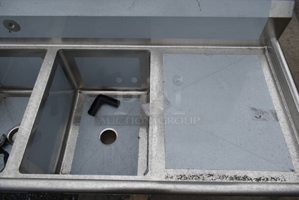BRAND NEW SCRATCH AND DENT! Regency 600S31824224 Stainless Steel Commercial 3 Bay Sink w/ Dual Drain Boards. Comes w/ Legs. - Image 2 of 5