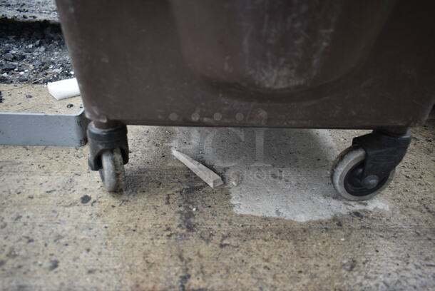 Brown Poly Mop Bucket on Commercial Casters. - Image 4 of 4