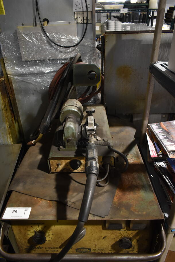 Union Carbide Linde VI-252 Metal Commercial Floor Style Power Supply Welder on Casters. 230/460 Volts, 3 Phase.  - Image 3 of 8