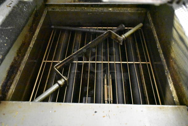 2019 Pitco Frialator 65C Stainless Steel Commercial Floor Style Natural Gas Powered 65 Pound Capacity Deep Fat Fryer w/ 2 Metal Fry Baskets and Side Splash Guard. 150,000 BTU. - Image 3 of 6