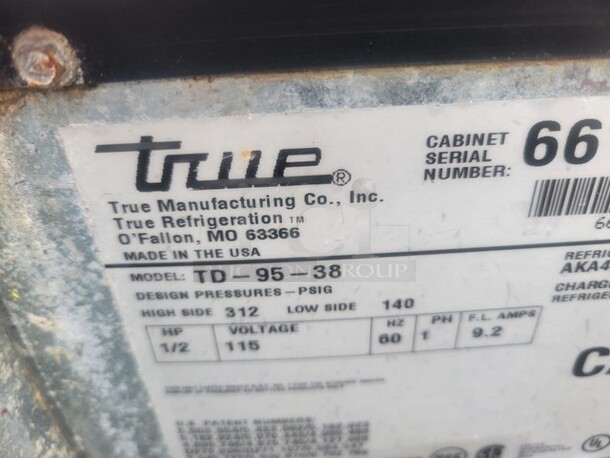 TRUE TD-95-38  Black Horizontal Bottle Cooler-Beer Cooler 95X27X38 - Image 4 of 4