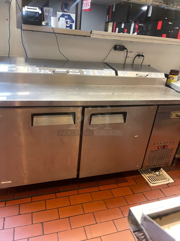 Working! Supera PPT2R-1 - 67 inch Commercial  Pizza Prep Table 115 Volt NSF Tested and Working! - Image 2 of 8