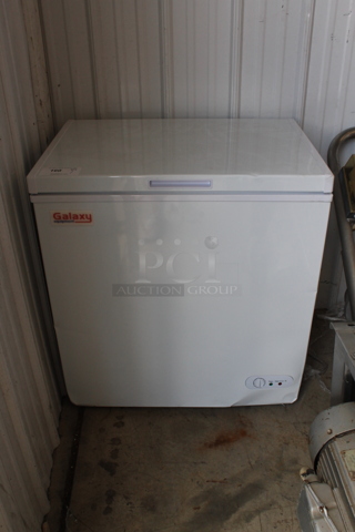 LIKE NEW! Galaxy 177CF5 Metal Commercial Chest Freezer. 115 Volts, 1 Phase. Unit Has Only Been Used a Few Times! Tested and Working!