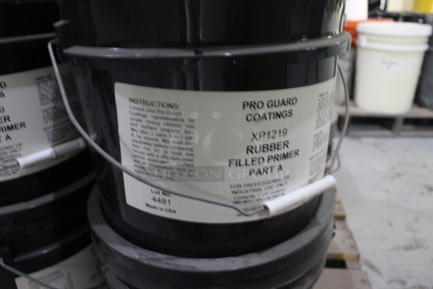ALL ONE MONEY! PALLET LOT of Buckets; 5 Black Poly and 10 Metal; Rubber Filled Primer, Blue Primer. BUYER MUST REMOVE. - Image 8 of 10