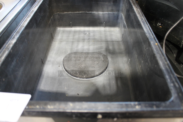 Vollrath Cayenne 1001 Stainless Steel Commercial Countertop Food Warmer. 120 Volts, 1 Phase. Tested and Working! - Image 3 of 4