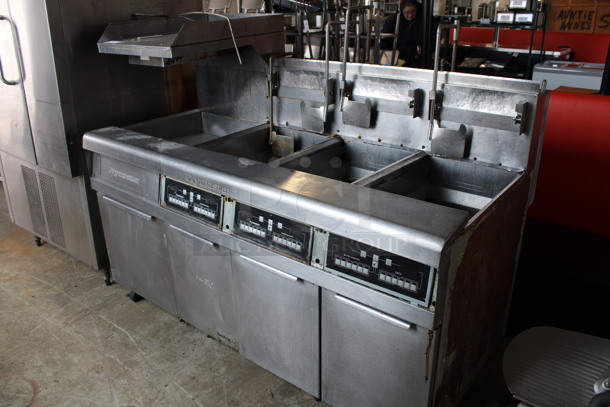 Frymaster Model FMP345EBLCSD Stainless Steel Commercial Floor Style Natural Gas Powered 3 Bay Deep Fat Fryer w/ Left Side Dumping Warming Station and Filtration System on Commercial Casters. 122,000 BTU. 68x35x55 - Image 11 of 11