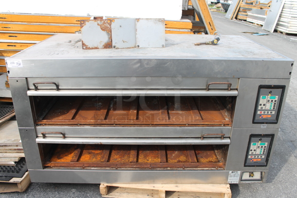 Doyon 3T2 Stainless Steel Commercial Electric Powered Double Deck Bakery Oven. Comes w/ Cooking Stones and 3 Legs. 208 Volts, 3 Phase. - Image 1 of 10