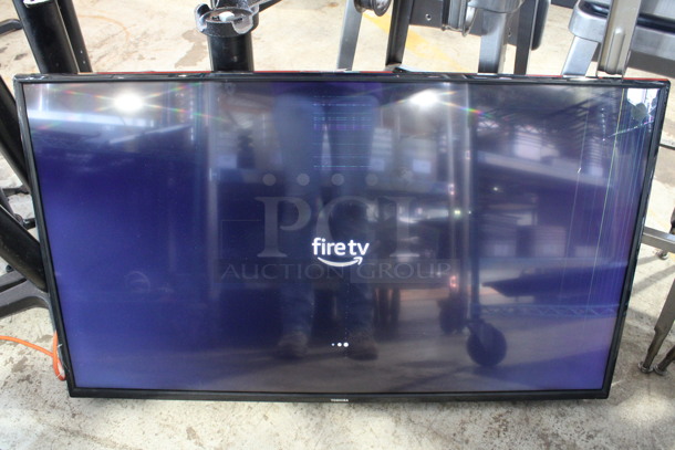 Toshiba Model 49LF421U19 49" Television. 120 Volts, 1 Phase. Buyer Must Pick Up - We Will Not Ship This Item. Tested and Powers On - See Pictures - Image 2 of 8