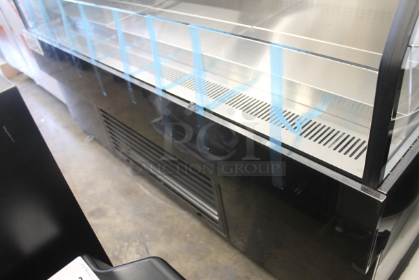 BRAND NEW SCRATCH AND DENT! 2022 Avantco 224BHAC63 Stainless Steel Commercial Black Metal Commercial Horizontal Air Curtain Merchandiser. See Pictures for Broken Side Glass Panel. 115 Volts, 1 Phase. Tested and Working! - Image 4 of 9
