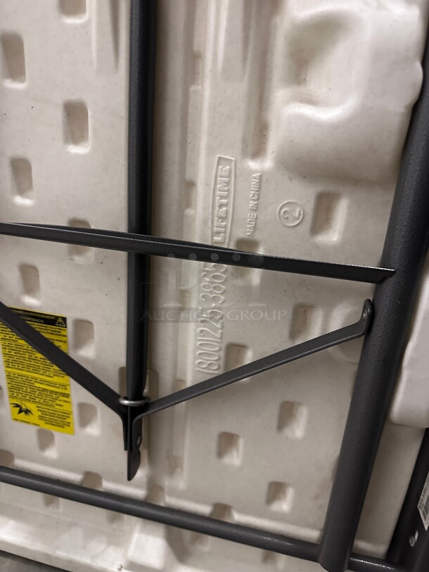 Lifetime Products 2940 Lifetime 24 inch X 48 inch White Granite Folding Table, 24 by 48 NSF - Image 5 of 7