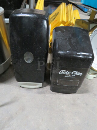 Assorted Soap Dispenser. 2XBID.