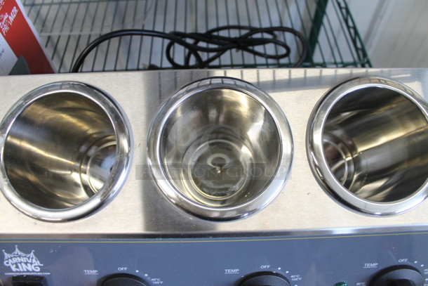 BRAND NEW SCRATCH AND DENT! Carnival King 382SBW3 Stainless Steel Commercial Countertop Triple 32 oz. Sauce / Topping Bottle Warmer. 120 Volts, 1 Phase. Tested and Working! - Image 4 of 5