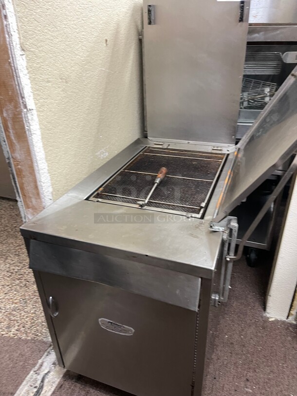 Working! Avalon Commercial Donut Fryer Natural Gas NSF Tested and Working!   - Image 3 of 5