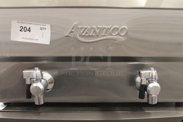 BRAND NEW SCRATCH AND DENT! Avantco Commercial Stainless Steel Electric Countertop Dual Tank Fryer With 2 Fryer Baskets. 250 Volts, 1 Phase. Tested And Working!  - Image 2 of 8