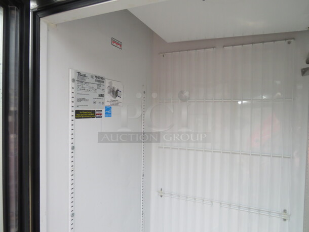 One TRUE 2 Door Glass Door Display Freezer With 8 Racks. Model# GDM-49F-LD. 115/208-230 Volt. 1 Phase. 53X32X78.5 - Image 4 of 5
