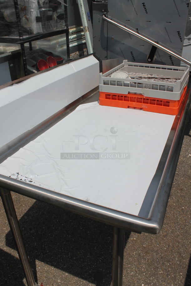 BRAND NEW SCRATCH AND DENT! 2023 Main Street Equipment 541HTDT401 Stainless Steel Straight Pass Through Single Rack High-Temperature Dishwasher with Booster Heater and Regency Left Side Clean Side Dishwasher Table. 208-240 Volts, 1 Phase. - Image 9 of 12