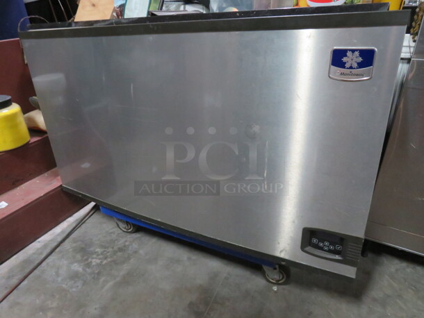 One Manitowic Ice Maker. Model# ID1402A0261D. 208-230 Volt. 24X49X27 - Image 2 of 2