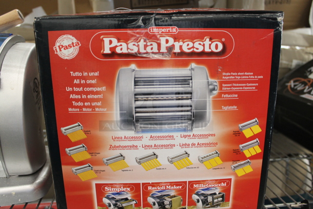LIKE NEW! Imperia Pasta Presto Metal Countertop 5 3/4" Pasta Machine 720. 120 Volts, 1 Phase. Unit Has Only Been Used a Few Times! Tested and Working! - Image 6 of 6