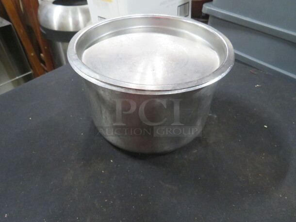 Stainless Steel Salad Crock With Lid. 10XBID - Image 1 of 1