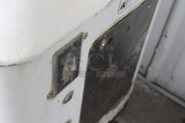 Dutchess UM-3 Metal Commercial Floor Style Dough Divider. 208-230 Volts, 3 Phase. - Image 3 of 5