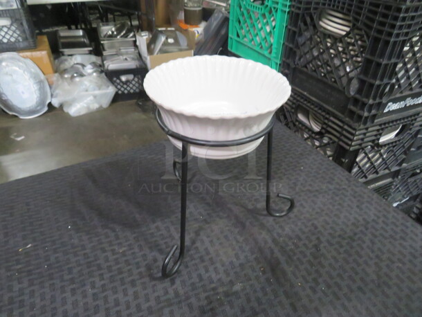 One Metal Holder With Serving Bowl. 6X9 - Image 1 of 1