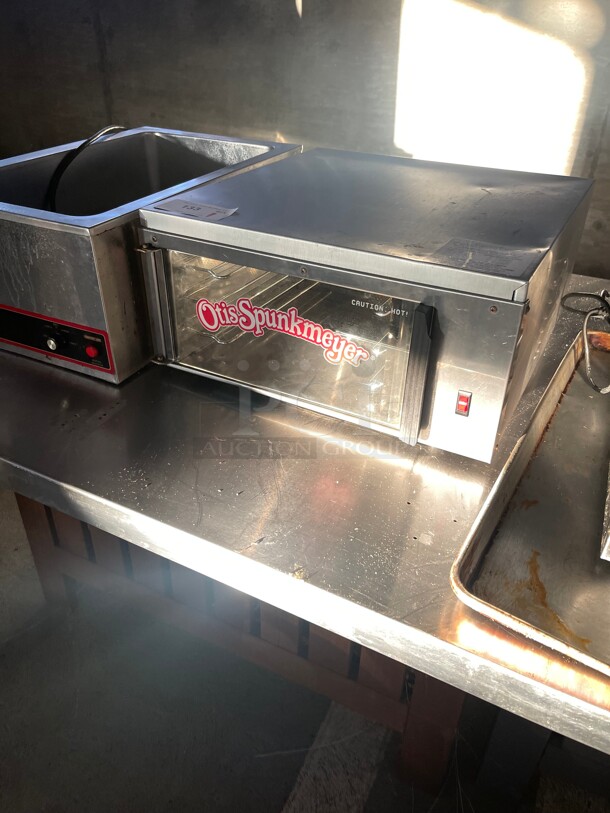 Clean! Otis Spunkmeyer OS-1 Commercial NSF Convection Cookie Oven  - Image 2 of 5
