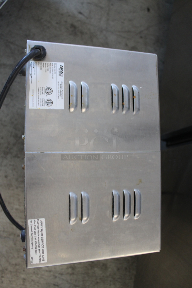APW Wyott W-3Vi Stainless Steel Commercial Countertop Food Warmer. 120 Volts, 1 Phase. Tested and Working! - Image 5 of 6