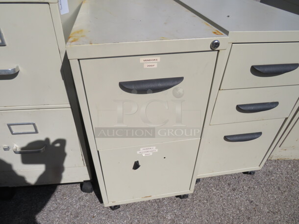 One 2 Drawer Metal File Cabinet On Casters. Missing 1 Handle. 15X23X27.5 - Image 1 of 1