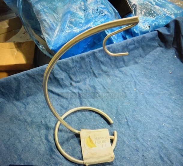 NEW Banana Holder. 5XBID - Image 1 of 2