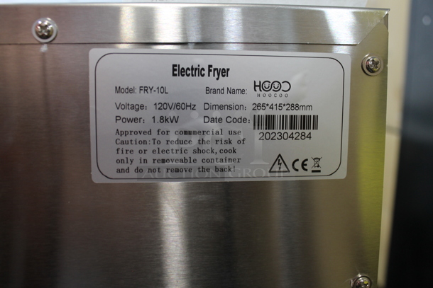 BRAND NEW SCRATCH AND DENT! 2023 Hoocoo FRY-10L Stainless Steel Commercial Countertop Electric Powered Fryer w/ Lid and Fry Basket. 120 Volts, 1 Phase. - Image 7 of 7