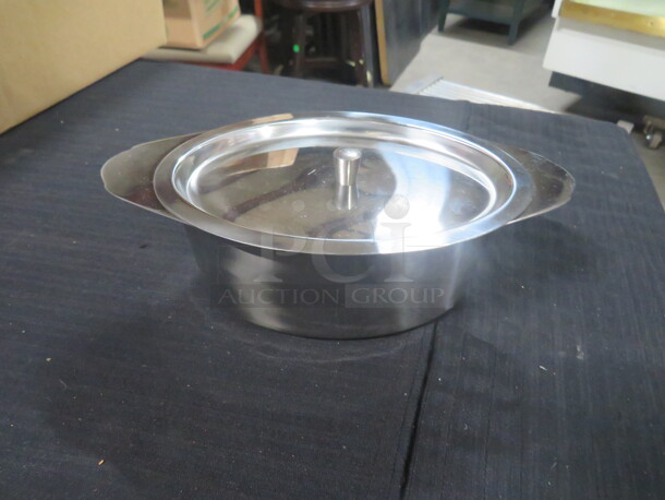 NEW Stainless Steel Dish With Lid. 8X4.5X2.5. 3XBID - Image 1 of 2