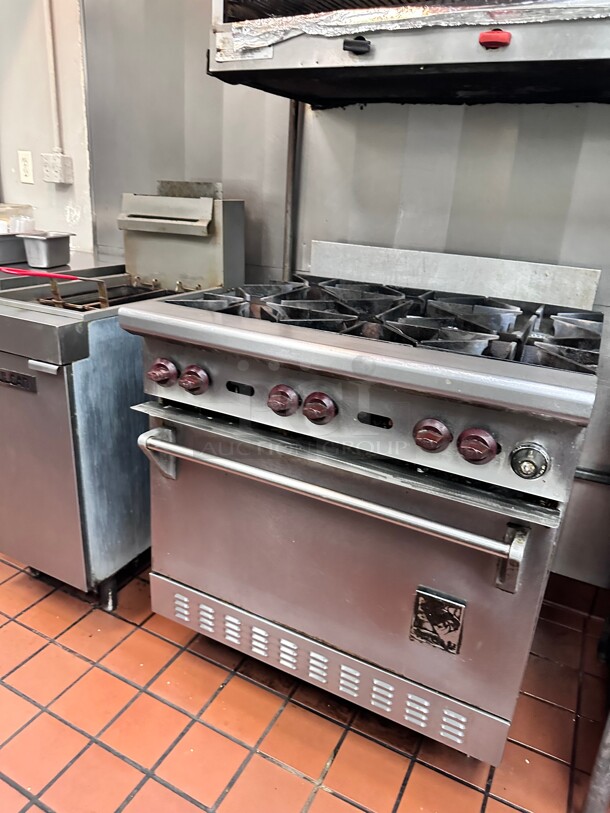 Working! Wolf 34 inch 6 Burner Gas Range w/ Standard Oven, Natural Gas NSF Tested and Working! - Image 4 of 7