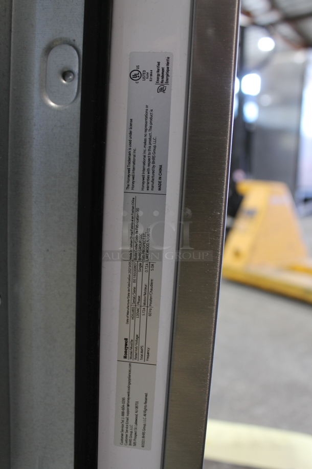 BRAND NEW SCRATCH AND DENT! Honeywell HDS18SS Stainless Steel Undercounter Dishwasher. 120 Volts, 1 Phase.  - Image 5 of 5