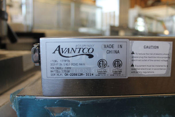 BRAND NEW SCRATCH AND DENT! Avantco 177P78 Commercial Stainless Steel Electric Countertop Single Panini Sandwich Grill On Rubber Feet. 120V. Tested And Working!  - Image 7 of 8